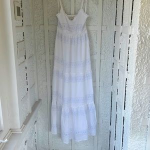 Woman’s white eyelet Jessica Simpson dress XS never worn NWT $35